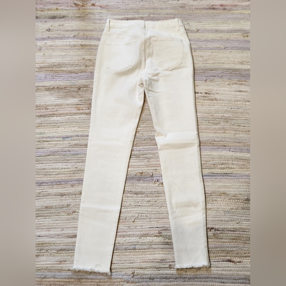 ☆NWOT High Waist Skinny Jean White Size S/4 - Picture 4 of 7